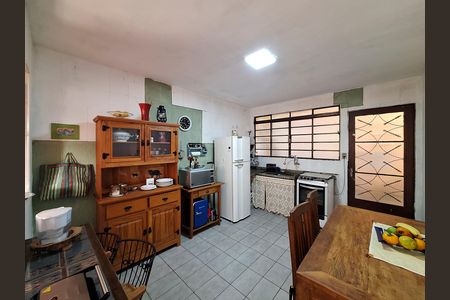Cozinha de casa à venda com 4 quartos, 215m² em Chora Menino, São Paulo