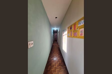 Corredor de casa à venda com 4 quartos, 215m² em Chora Menino, São Paulo