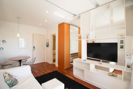 Sala de apartamento para alugar com 1 quarto, 48m² em Moema, São Paulo