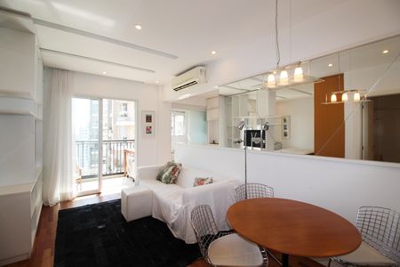 Sala de apartamento para alugar com 1 quarto, 48m² em Moema, São Paulo
