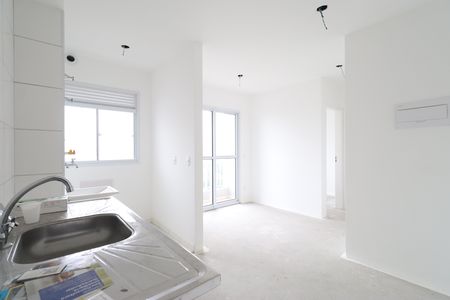Sala/Cozinha/Área de serviço de apartamento à venda com 2 quartos, 43m² em Barra Funda, São Paulo