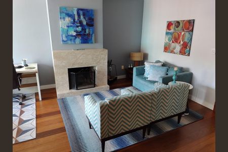 Sala de casa à venda com 3 quartos, 350m² em Espírito Santo, Porto Alegre