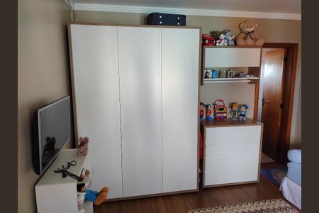 Casa à venda com 350m², 3 quartos e 3 vagas Casa à venda com 350m², 3 quartos e 3 vagasQuarto