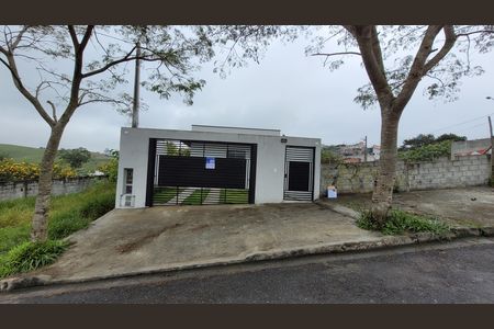 Casa para alugar com 80m², 2 quartos e 2 vagas