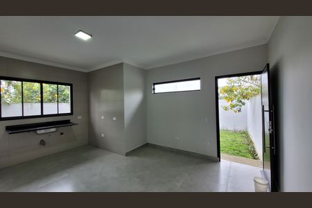 Casa para alugar com 80m², 2 quartos e 2 vagas