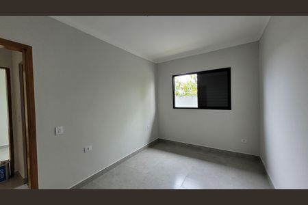 Quarto 01 de casa para alugar com 2 quartos, 80m² em Jardim Odete, Itaquaquecetuba