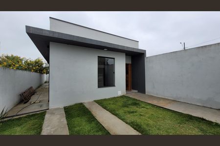 Casa para alugar com 80m², 2 quartos e 2 vagas