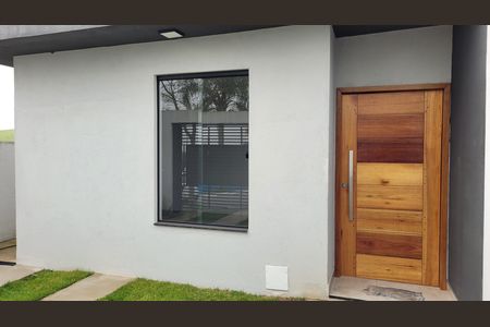 Casa para alugar com 80m², 2 quartos e 2 vagas