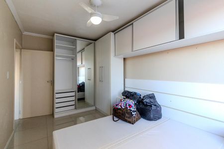 Quarto 1 de apartamento para alugar com 2 quartos, 61m² em Nonoai, Porto Alegre