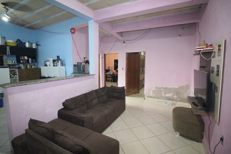 Sala de casa à venda com 2 quartos, 150m² em Solar do Barreiro, Belo Horizonte