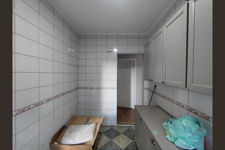 Apartamento à venda com 62m², 2 quartos e sem vaga Apartamento à venda com 62m², 2 quartos e sem vagaCozinha - Armários