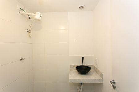 Apartamento para alugar com 36m², 2 quartos e 1 vaga Apartamento para alugar com 36m², 2 quartos e 1 vagaBanheiro