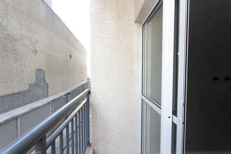 Apartamento para alugar com 36m², 2 quartos e 1 vaga Apartamento para alugar com 36m², 2 quartos e 1 vagaVaranda