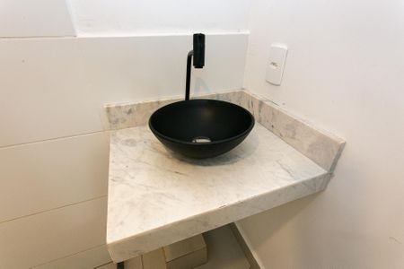 Apartamento para alugar com 36m², 2 quartos e 1 vaga Apartamento para alugar com 36m², 2 quartos e 1 vagaBanheiro