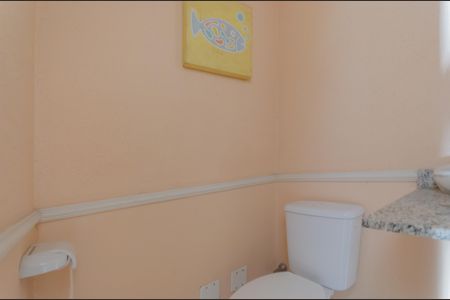 Casa à venda com 167m², 2 quartos e 2 vagas Casa à venda com 167m², 2 quartos e 2 vagasBanheiro 2