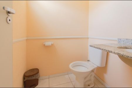Casa à venda com 167m², 2 quartos e 2 vagas Casa à venda com 167m², 2 quartos e 2 vagasBanheiro da Suíte
