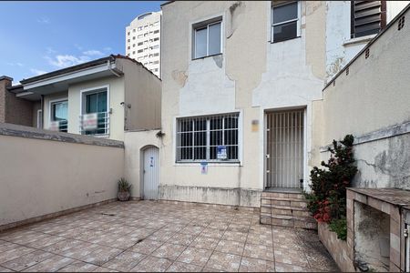 Fachada de casa à venda com 2 quartos, 167m² em Vila Mariana, São Paulo