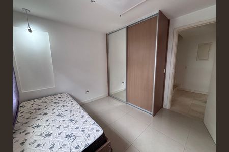 Casa de condomínio à venda com 240m², 4 quartos e 2 vagasQuarto 4