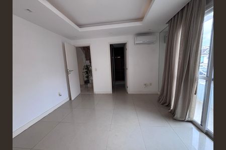 Casa de condomínio à venda com 240m², 4 quartos e 2 vagasQuarto 2
