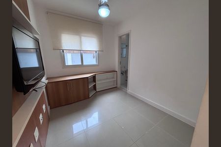 Casa de condomínio à venda com 240m², 4 quartos e 2 vagasQuarto 1