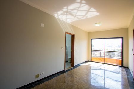Sala de apartamento para alugar com 3 quartos, 86m² em Vila Scarpelli, Santo André