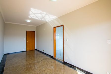 Apartamento para alugar com 86m², 3 quartos e 1 vaga Apartamento para alugar com 86m², 3 quartos e 1 vagaSala