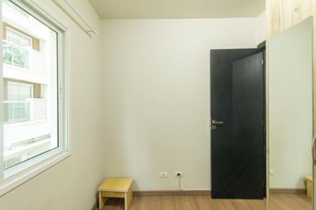 Quarto 1 de apartamento para alugar com 2 quartos, 70m² em Hugo Lange, Curitiba
