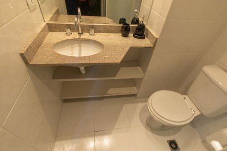 Apartamento para alugar com 70m², 2 quartos e 1 vagaBanheiro Social