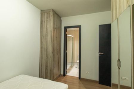 Quarto 2 Suite de apartamento para alugar com 2 quartos, 70m² em Hugo Lange, Curitiba