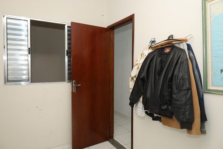 Casa à venda com 120m², 3 quartos e 2 vagasQuarto 2