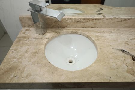 Casa à venda com 120m², 3 quartos e 2 vagasBanheiro 2