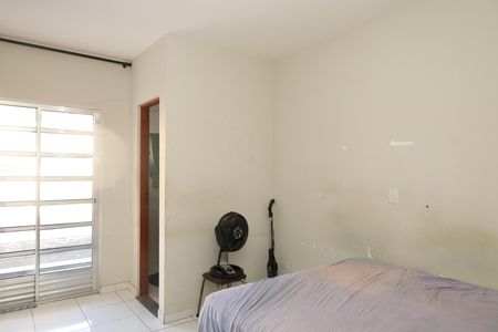 Casa à venda com 120m², 3 quartos e 2 vagasQuarto 3 - Suíte