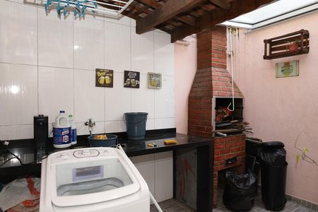 Casa à venda com 120m², 3 quartos e 2 vagasÁrea de Serviço