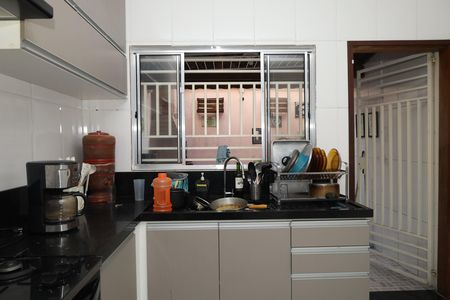 Casa à venda com 120m², 3 quartos e 2 vagasCozinha