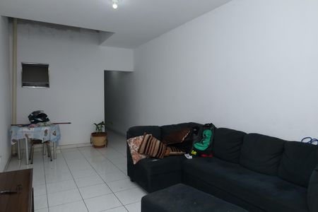 Casa à venda com 120m², 3 quartos e 2 vagasSala
