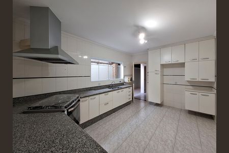 Casa para alugar com 162m², 3 quartos e 4 vagas Casa para alugar com 162m², 3 quartos e 4 vagasCozinha