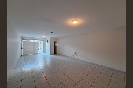 Casa para alugar com 162m², 3 quartos e 4 vagas Casa para alugar com 162m², 3 quartos e 4 vagasGaragem