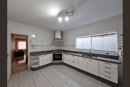 Casa para alugar com 162m², 3 quartos e 4 vagas Casa para alugar com 162m², 3 quartos e 4 vagasCozinha