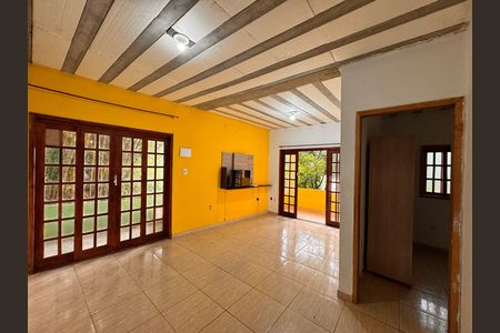 Casa para alugar com 69m², 2 quartos e sem vagaSala