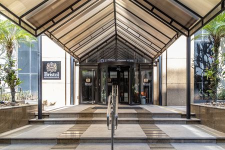 Apartamento para alugar com 60m², 1 quarto e 1 vagaÁrea comum - Fachada