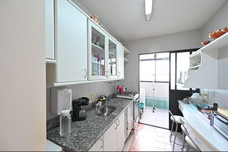 Apartamento à venda com 61m², 2 quartos e 2 vagasCozinha