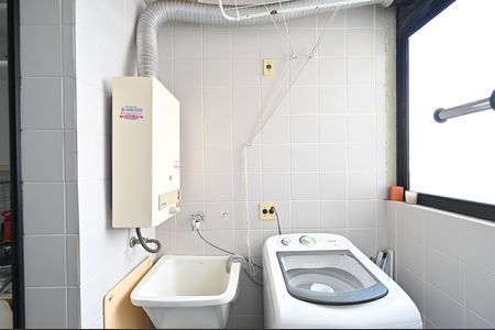 Apartamento à venda com 61m², 2 quartos e 2 vagasLavanderia