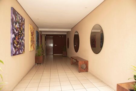 Apartamento à venda com 61m², 2 quartos e 2 vagas Apartamento à venda com 61m², 2 quartos e 2 vagasHall de Entrada