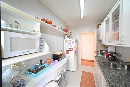 Apartamento à venda com 61m², 2 quartos e 2 vagasCozinha