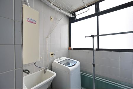 Apartamento à venda com 61m², 2 quartos e 2 vagasLavanderia