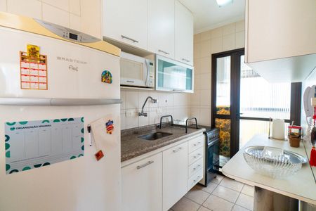 Apartamento para alugar com 55m², 2 quartos e 2 vagasCozinha