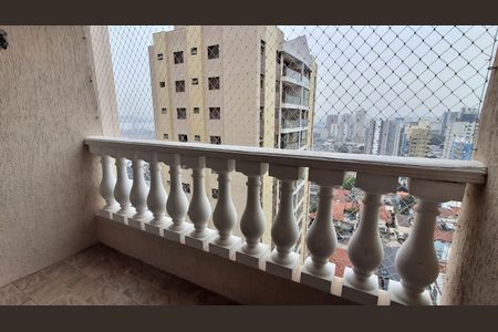 Varanda  de apartamento para alugar com 2 quartos, 75m² em Santo Antônio, São Caetano do Sul