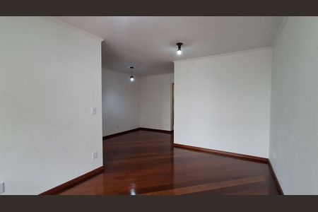 Sala  de apartamento para alugar com 2 quartos, 75m² em Santo Antônio, São Caetano do Sul
