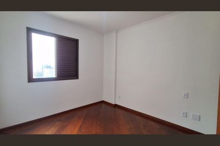 Suíte  de apartamento para alugar com 2 quartos, 75m² em Santo Antônio, São Caetano do Sul
