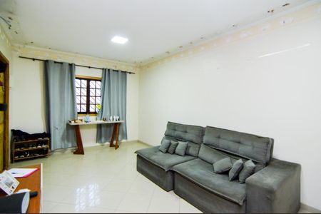 Casa à venda com 250m², 3 quartos e 5 vagasSala